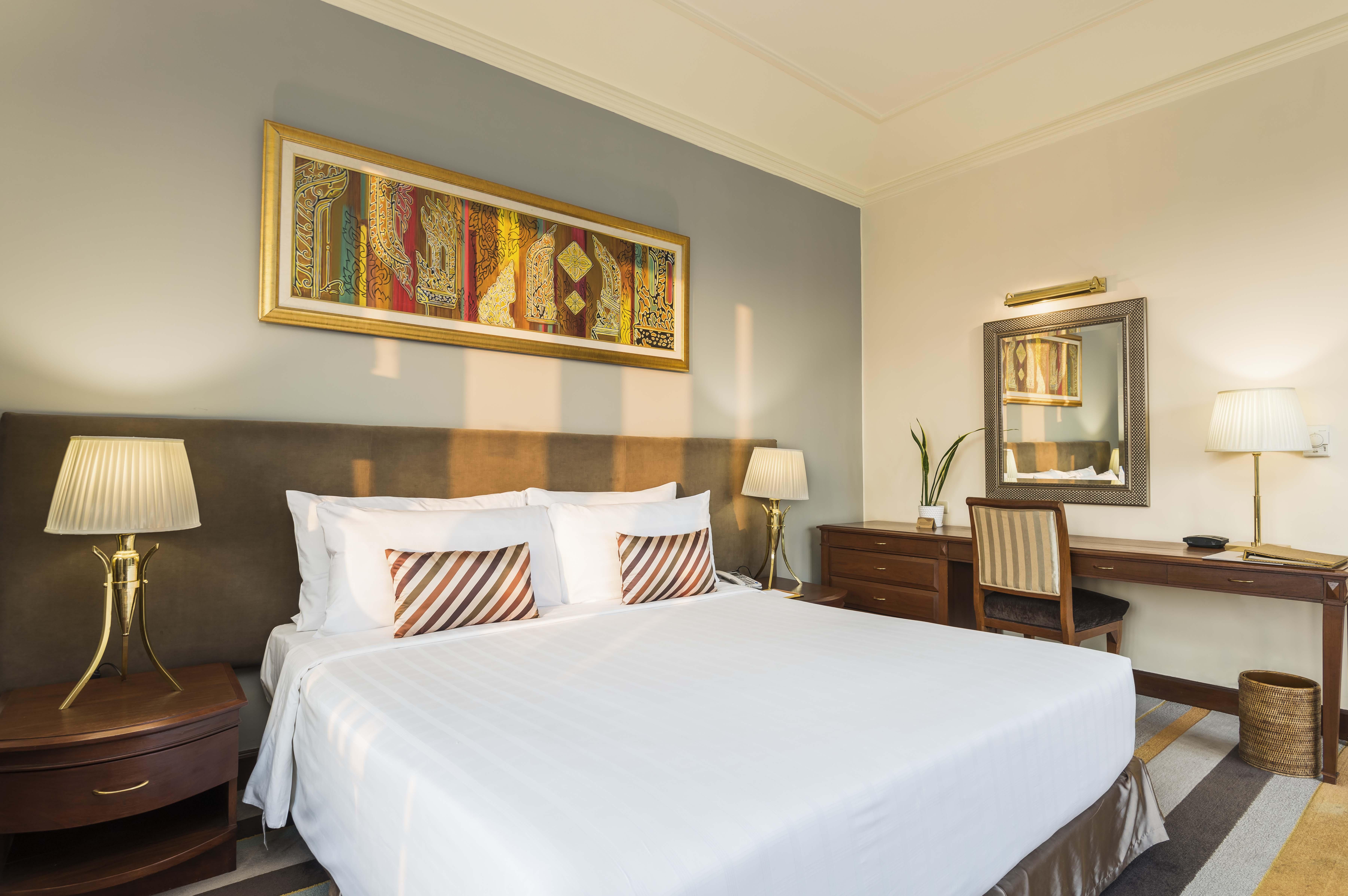 Chatrium Royal 5* Yangon