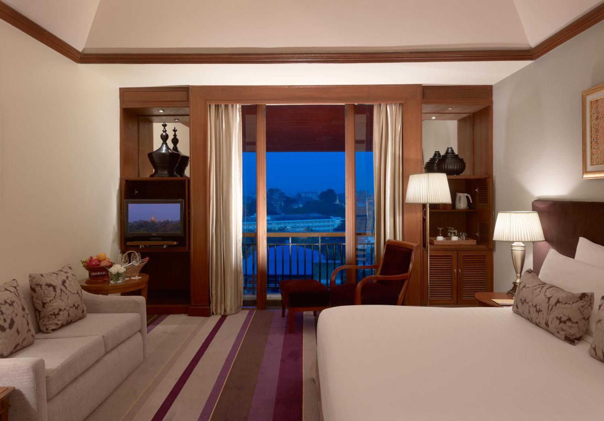 Chatrium Royal 5*